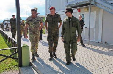 Kosovo/ Il Comandante delle Forze Nato in Kosovo visita la TFA