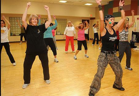 Zumba, mambo, latin dance, ma siamo in palestra o a Balliamo con le stelle?