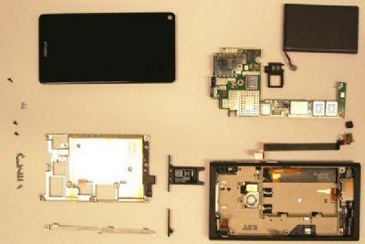 Nokia N9 00 FCC 56795 1 La FCC ci mostra N9.. disassemblato!