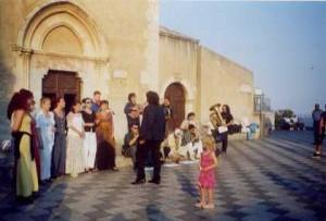 piazza taormina coro bulgaro