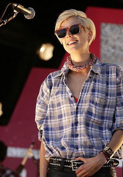 God, bless Agyness Deyn!