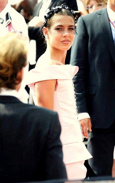 charlotte-casiraghi-religious-ceremony-royal-wedding-01