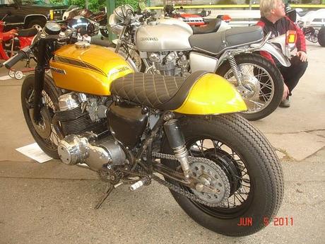 CB 750 by Kickstart-garage
