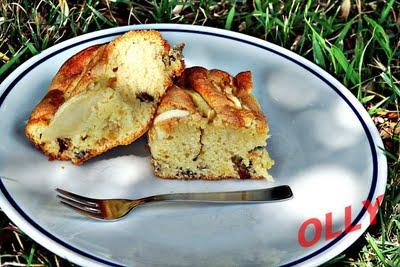 torta semplice con uvetta e mele