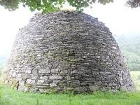 ARCHEOLOGIA: NURAGHI SARDI E BROCHS SCOZZESI