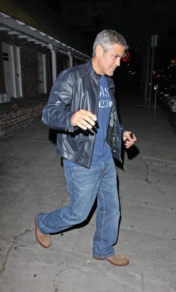 George Clooney beccato a Studio City solo e un po' piccato