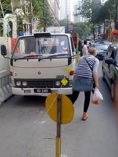 Parcheggio selvaggio - Kuala Lumpur, Malesia