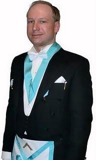 Cosa si nasconde dietro il massacro di Anders Breivik Cosa si nasconde dietro il massacro di Anders Breivik