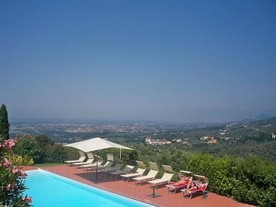 Gli ospiti di Villa Petriolo nel paradiso sul Montalbano del Residence Casa Italia per 