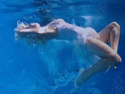 THIS MUST BE UNDERWATER LOVE....