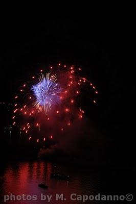 SAN PIETRO :  I fuochi sparati da Positano per la festività