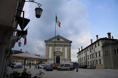 la piazza di Mel