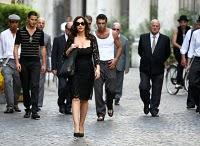 Monica Bellucci sul set dello spot di Martini Gold by D