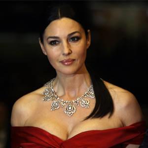 Bellucci neomamma torna sul set per Dolce & Gabbana