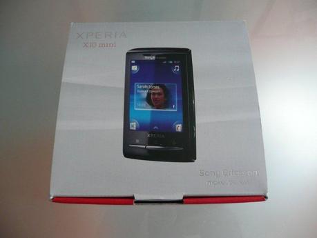 Sony Ericsson Xperia X10 Mini: unboxing e prime impressioni