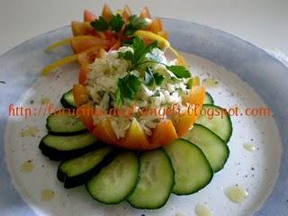 Pomodoro ripieno con formaggio di pecora