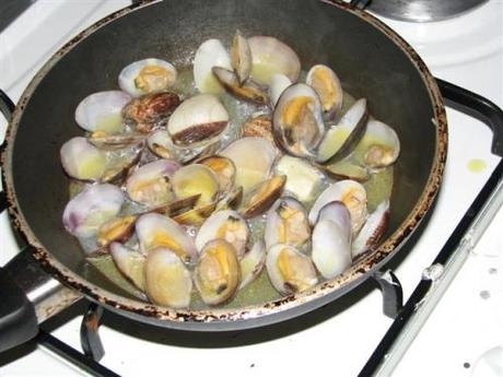 Orecchiette al pesto di frutta secca con sapori di mare