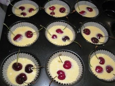 Clafoutis di ciliegie ...mini e medi......