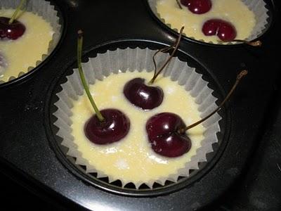 Clafoutis di ciliegie ...mini e medi......