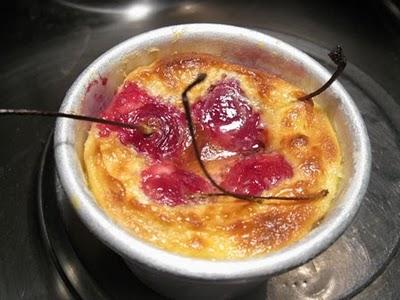 Clafoutis di ciliegie ...mini e medi......