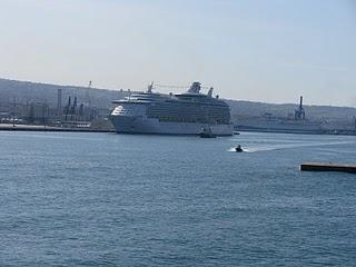   ieri a bordo di Navigator of the Seas nel porto di...