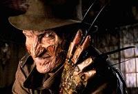 Santoro come Freddy Krueger. Torna l’incubo di Mr. B.