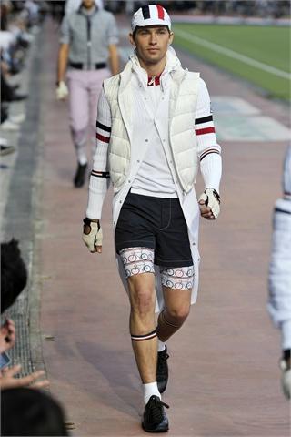 Sfilata Moncler Gamme Bleu Spring 2011