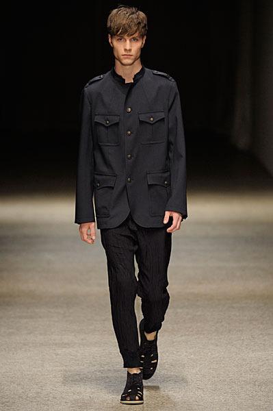 Sfilata Neil Barrett Spring 2011