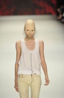 Berlin Fashion Week : Patrick Mohr WTF !!!!  :O