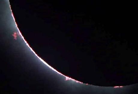 Una photo dell'eclisse di oggi dalle Isole Cook