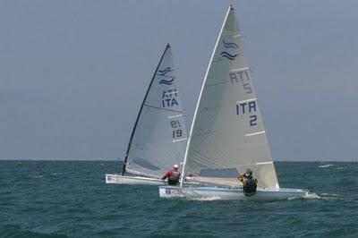 Vela  - Marco Buglielli si aggiudica la Regata Nazionale Finn alla Lega Navale Italiana Sez. Brescia Desenzano