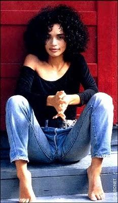 Fashion Flashback : LISA BONET