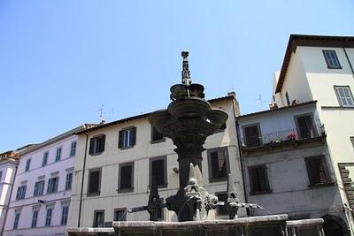 piazza Fontana Grande, Viterbo