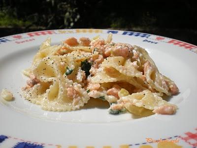 Farfalle al Salmone mantecate con Ricotta e Scorza di Limone