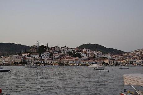 Poros