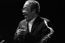 http://upload.wikimedia.org/wikipedia/commons/thumb/f/fe/Johnny_Griffin_1.jpg/250px-Johnny_Griffin_1.jpg