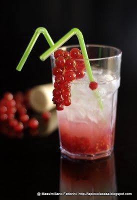 Red Army - il capiroska al ribes rosso - un cocktail fresco per l'estate 2011