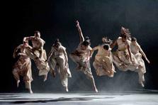 Vertical Road / Akram Khan Company, vincitore di The Age Critics’ Award (Best New Work), Melbourne Festival 2010 è in scena domani a ImpulsTanz