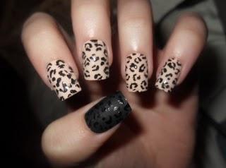 {Accessori Leopardati}