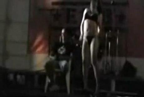 Jessica e lo spogliarello per il PD. Che gran cambiamento!