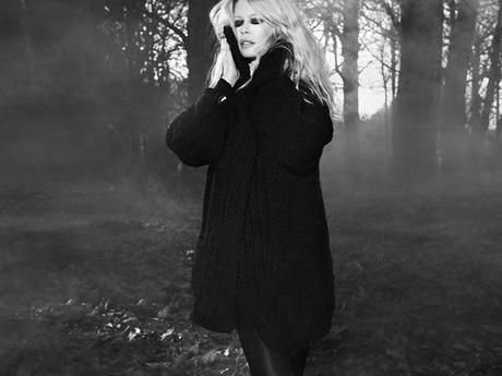 Claudia Shiffer per il Brand Tedesco di Cashmere Iris von Arnim by Camilla Akrans