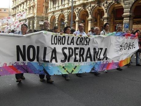 DICHIARAZIONE FINALE COMUNE - GENOVA 2011 “Loro la crisi – Noi la speranza” Assemblea internazionale 24 luglio