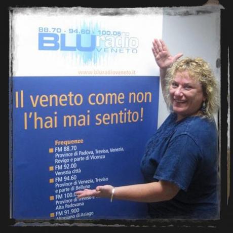 susy del gesso blu radio orecchini