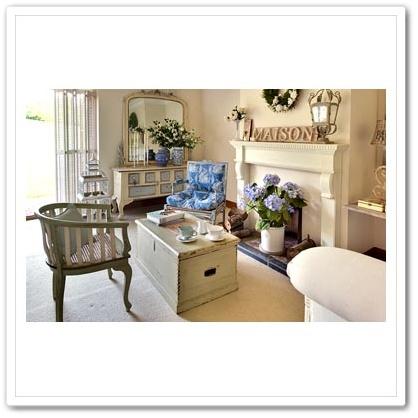 Appuntamento al cottage: Trish Wheeler's shabby chic terrace house...