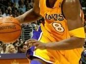 NBA: Kobe Bryant trasforma calciatore beneficenza
