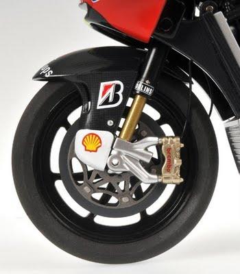 Ducati D16 V.Rossi Show Bike 2011 by Minichamps