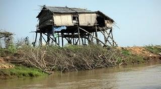 la testa di bambola sul Tonle Sap