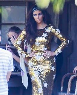 Kim Kardashian in Dolce & Gabbana su ‘Harper’s Bazaar’ Arabia