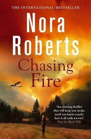 book cover of 

Chasing Fire 

by

Nora Roberts