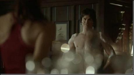 The-Vampire-Diaries-foto-Damon-Nudo